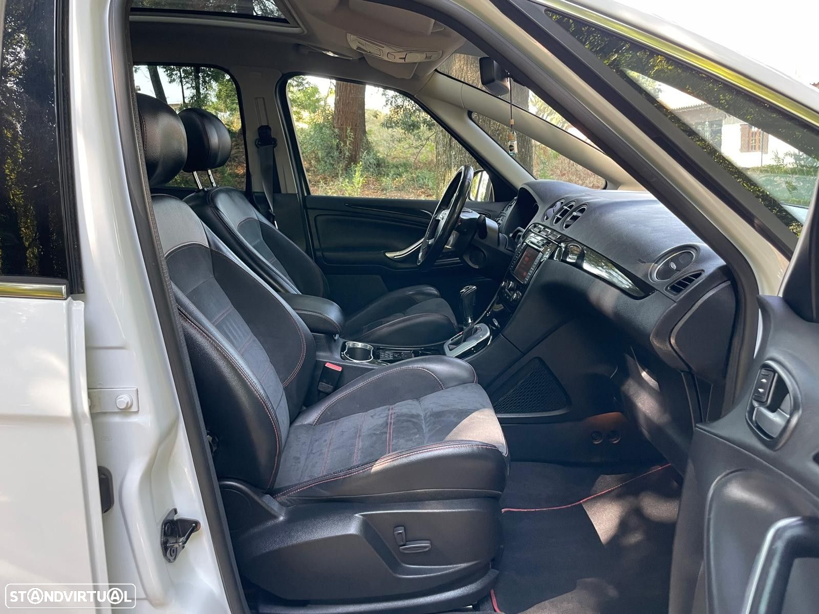 Ford S-Max 2.0 TDCi Titanium 7L Aut. - 26