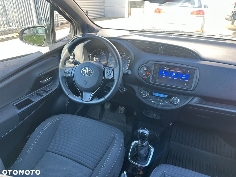 Toyota Yaris 1.5 Selection - 11