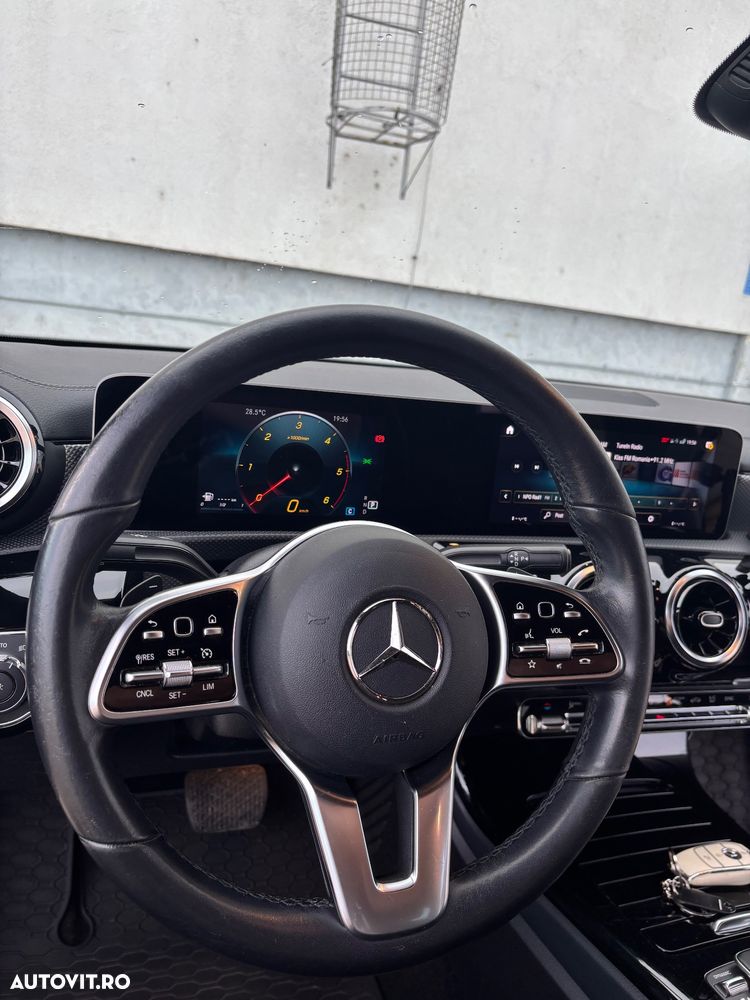 Mercedes-Benz CLA 180 d Coupe - 9