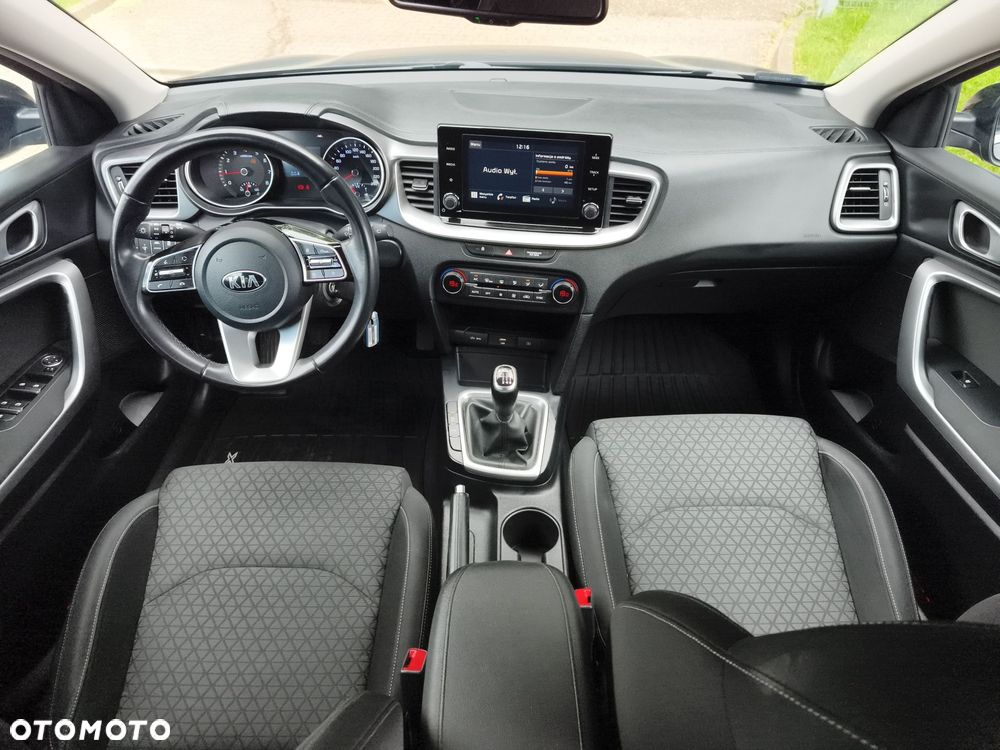 Kia XCeed 1.5 T-GDI M - 11