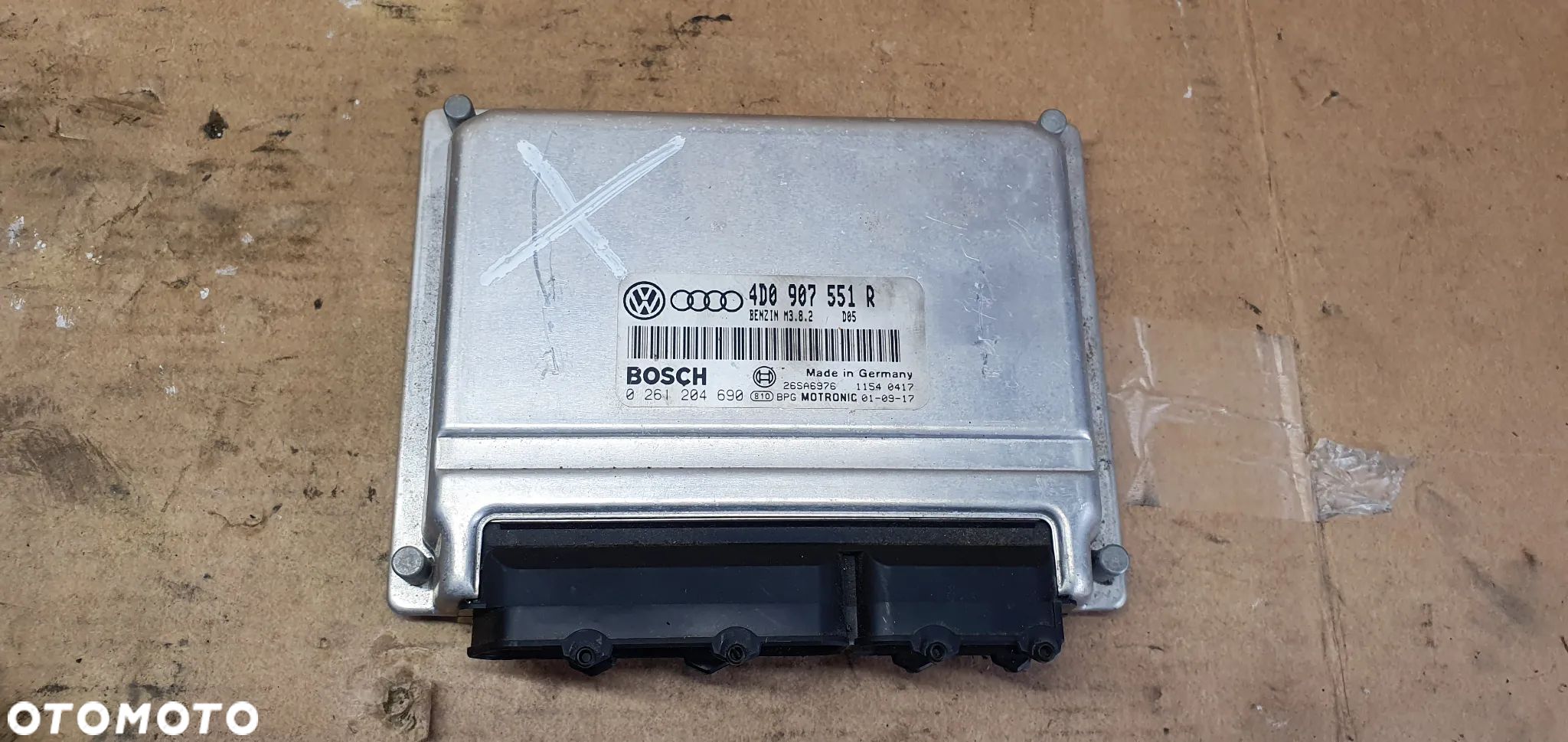 Komputer sterownik silnika Audi A6 C5 Passat B5 2.8 V6 4D0907551R - 1