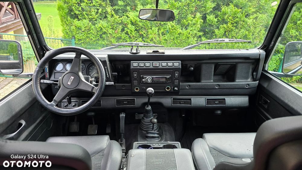 Land Rover Defender 110 Style - 9