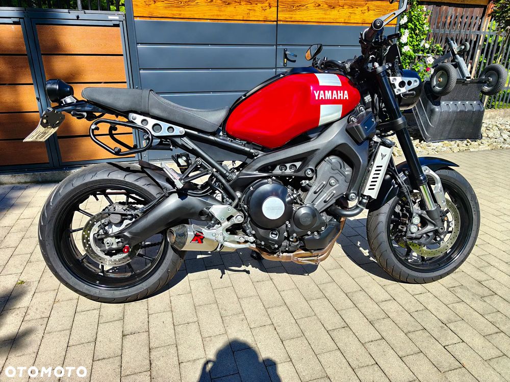 Yamaha XSR - 11