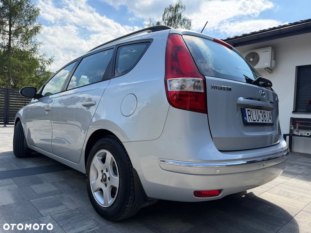 Hyundai i30 1.6 Premium - 10