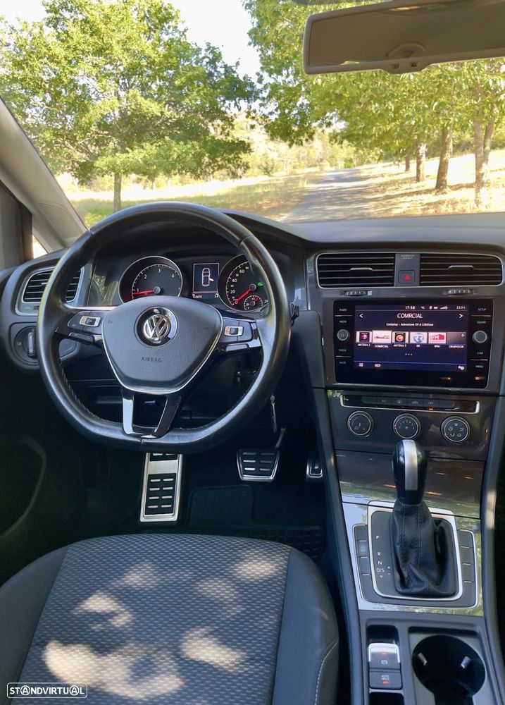 VW Golf 1.6 TDI Confortline DSG - 10
