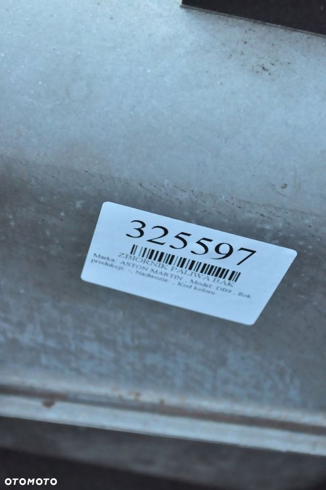 ASTON MARTIN DB9 6.0 ZBIORNIK PALIWA BAK SPC5221 - 4