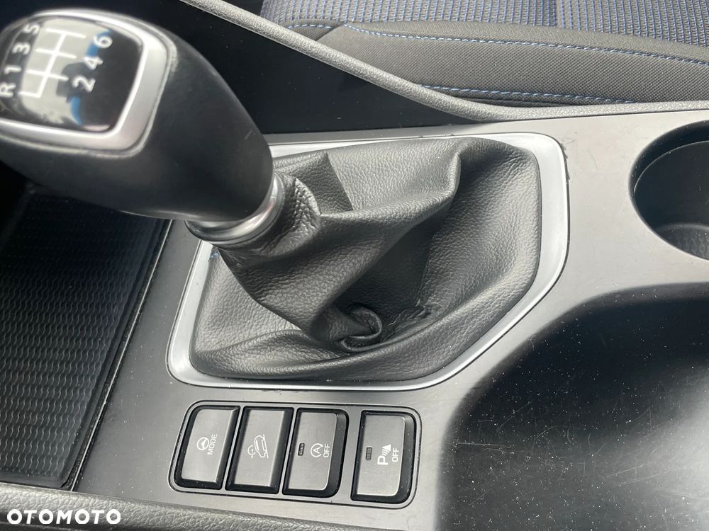 Hyundai Tucson 2.0 CRDI BlueDrive Comfort 2WD - 31