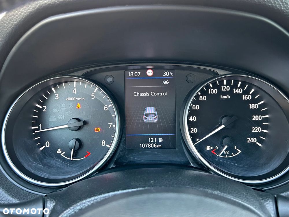Nissan Qashqai 1.3 DIG-T N-CONNECTA - 16