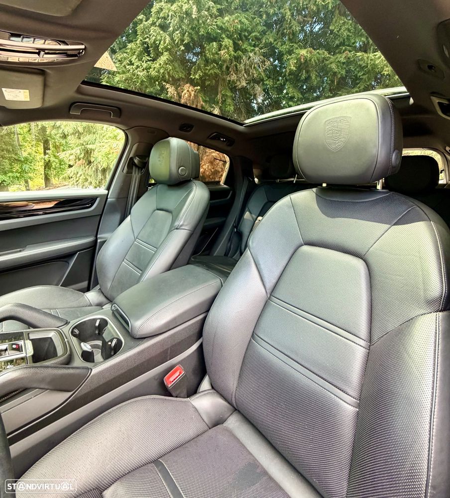 Porsche Cayenne Coupé - 12