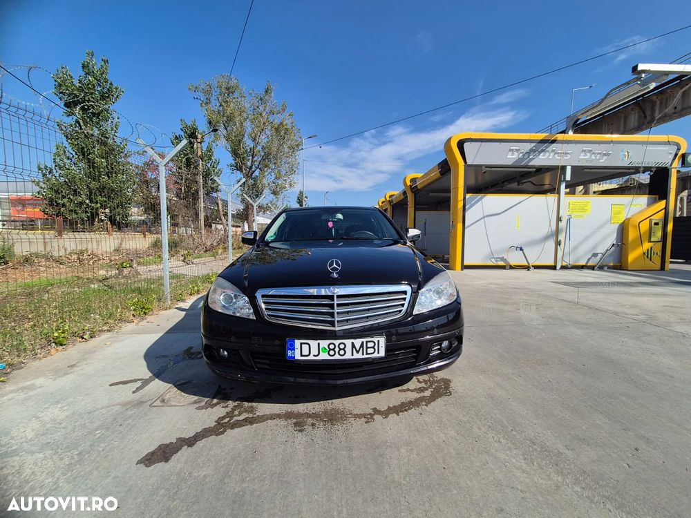 Mercedes-Benz C 220 T CDI Classic - 8