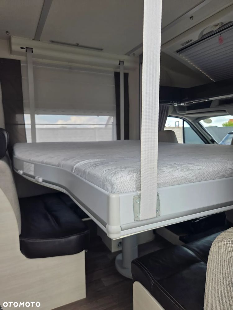 Ford CHAUSSON 716 - 21