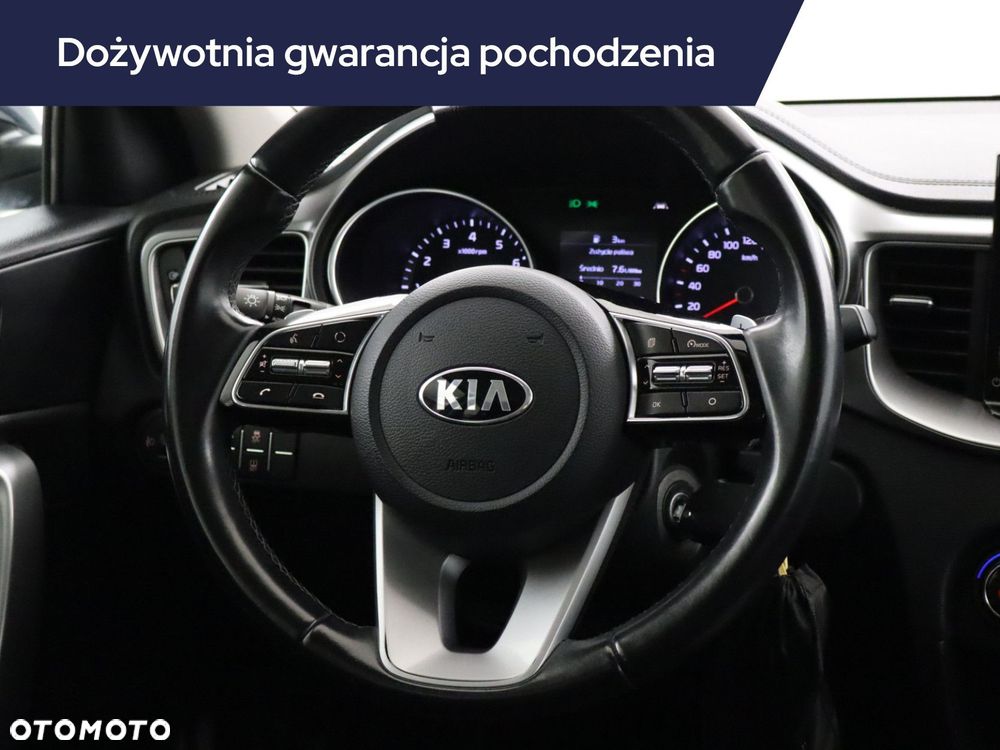 Kia Ceed - 21
