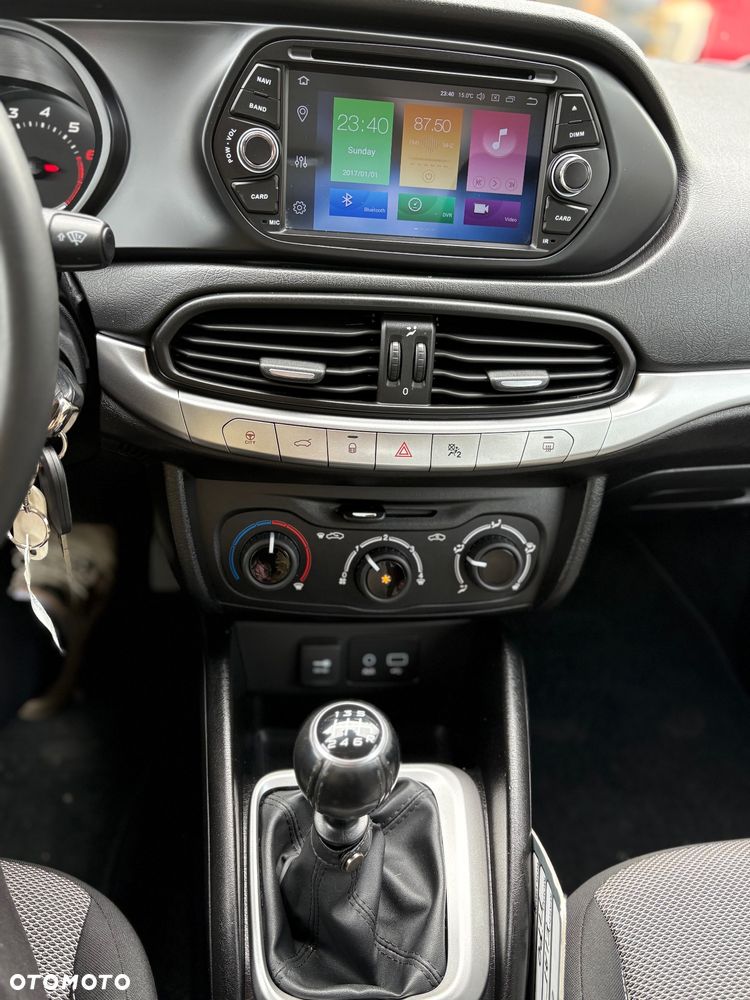 Fiat Tipo 1.4 16V Easy - 25