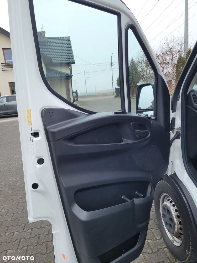 Iveco DAILY 35S14 - 13