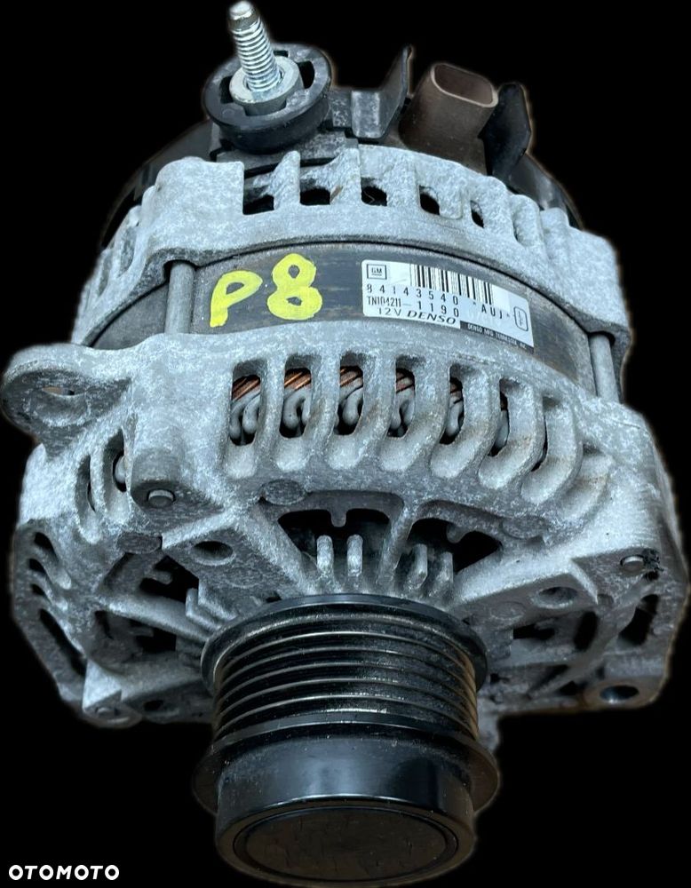 P8 GMC YUKON XL DENALI IV 2015 - 6.2 V8 ALTERNATOR GM 84143540 - 2
