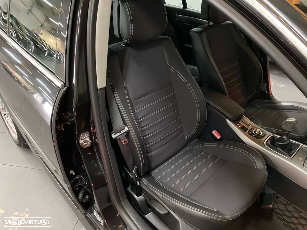 Renault Laguna 1.5 dCi Black Line - 17