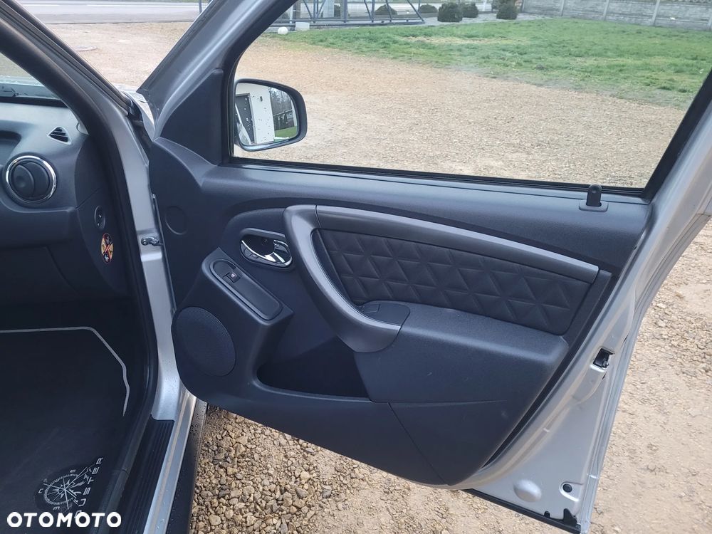 Dacia Duster dCi 110 FAP 4x4 Laureate - 15