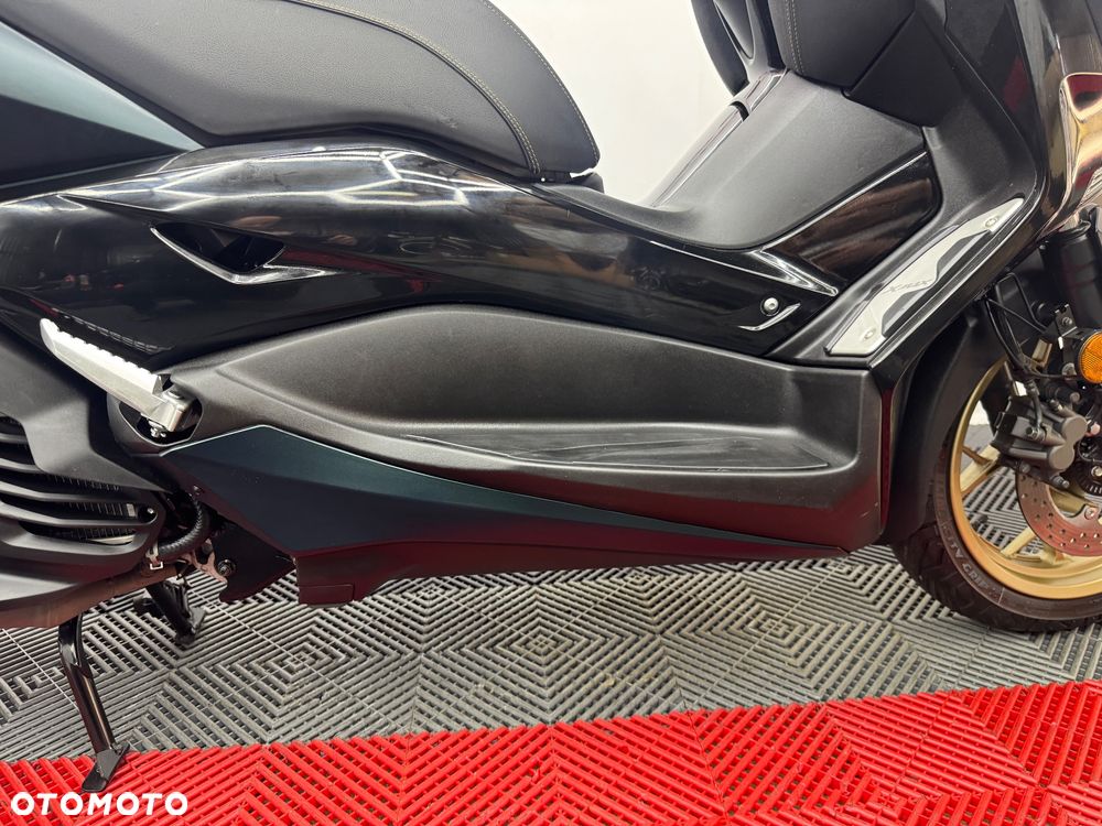 Yamaha X-max - 30