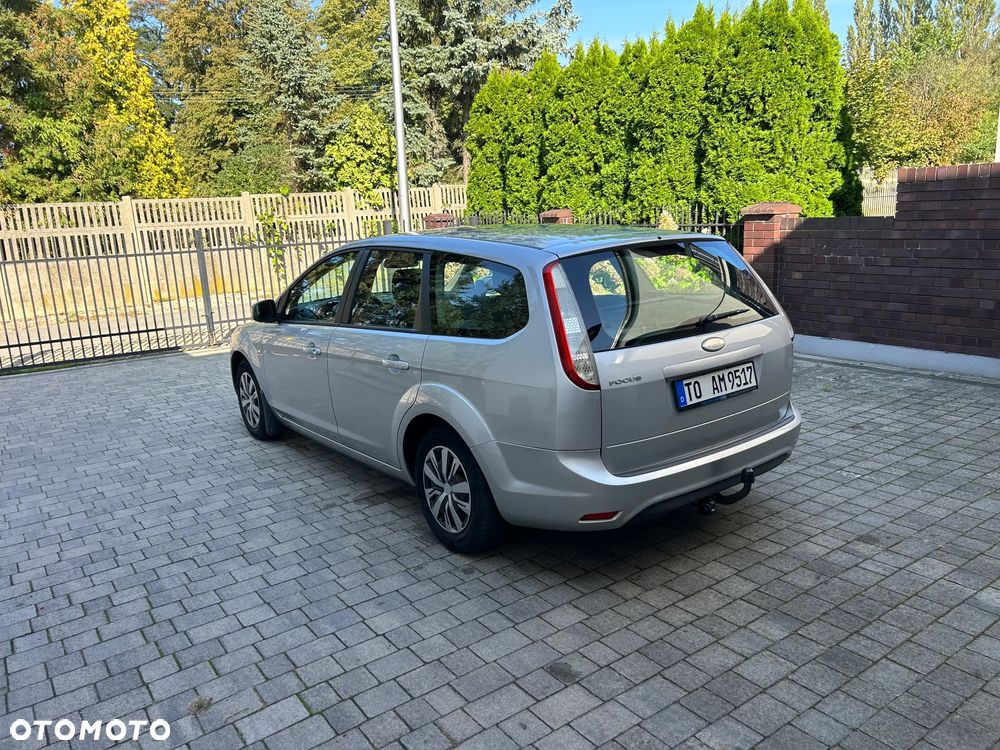 Ford Focus 1.6 Ghia - 4