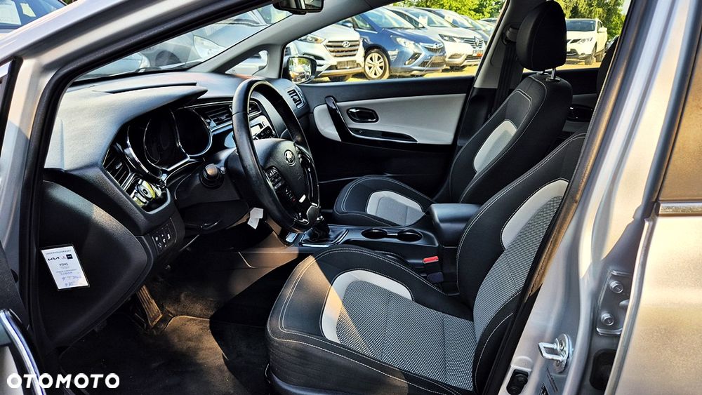 Kia Ceed 1.6 GDI XL - 32