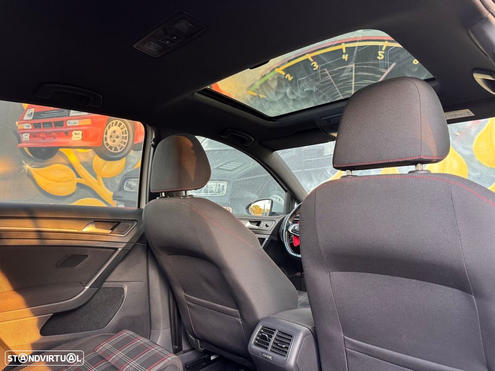 VW Golf GTI Performance BlueMotion DSG - 20