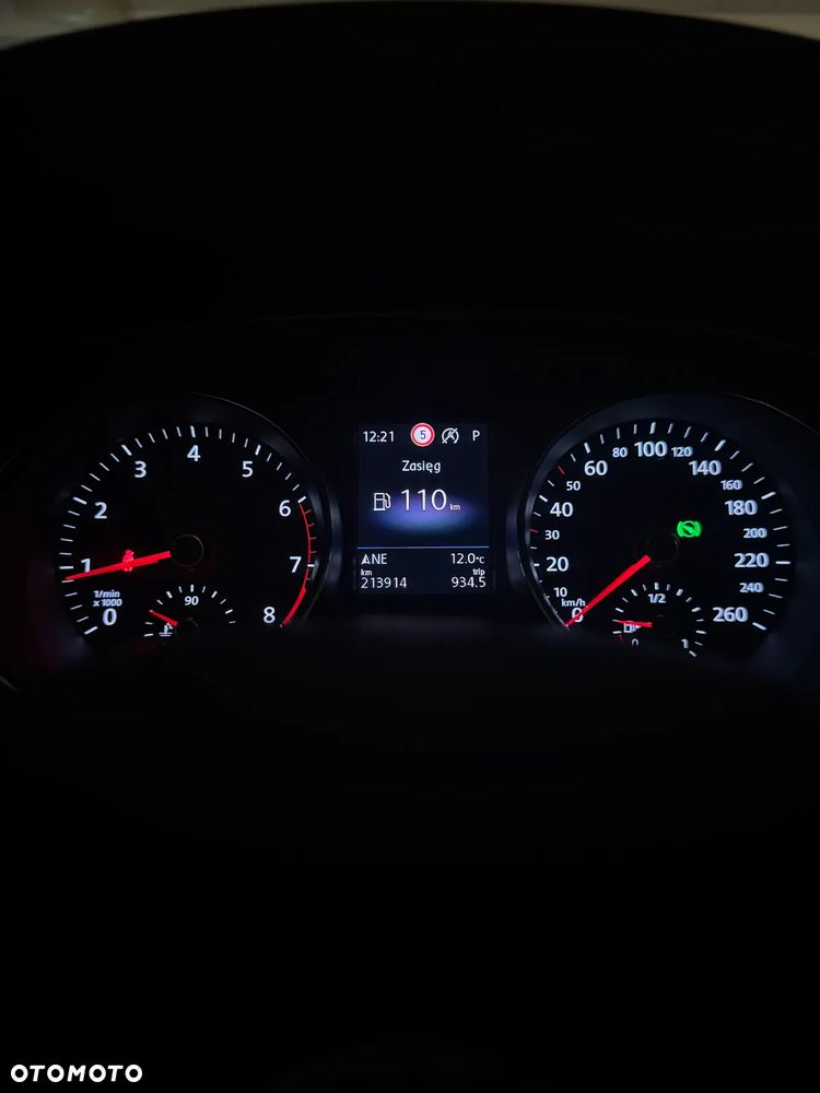 Volkswagen Passat 2.0 TSI Business DSG - 8