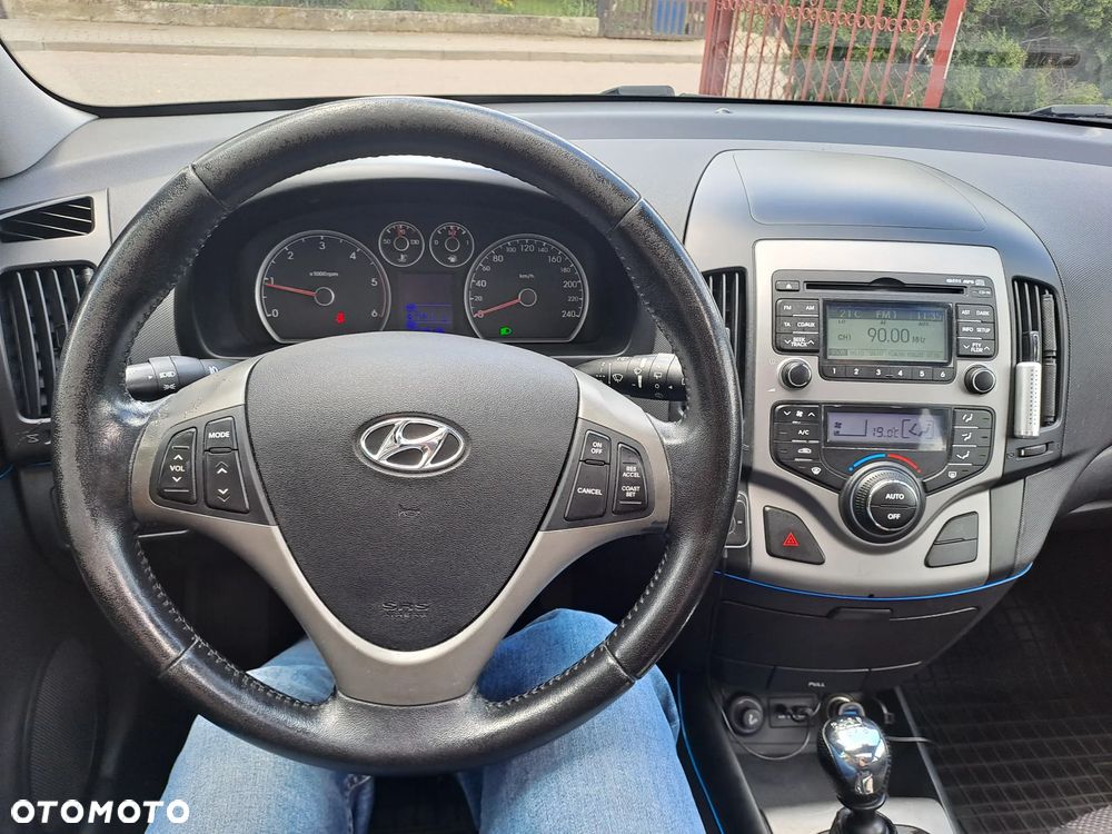 Hyundai i30 1.6 CRDi Comfort EU5 - 5