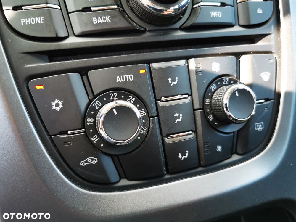 Opel Astra IV 1.6 CDTI Enjoy - 24