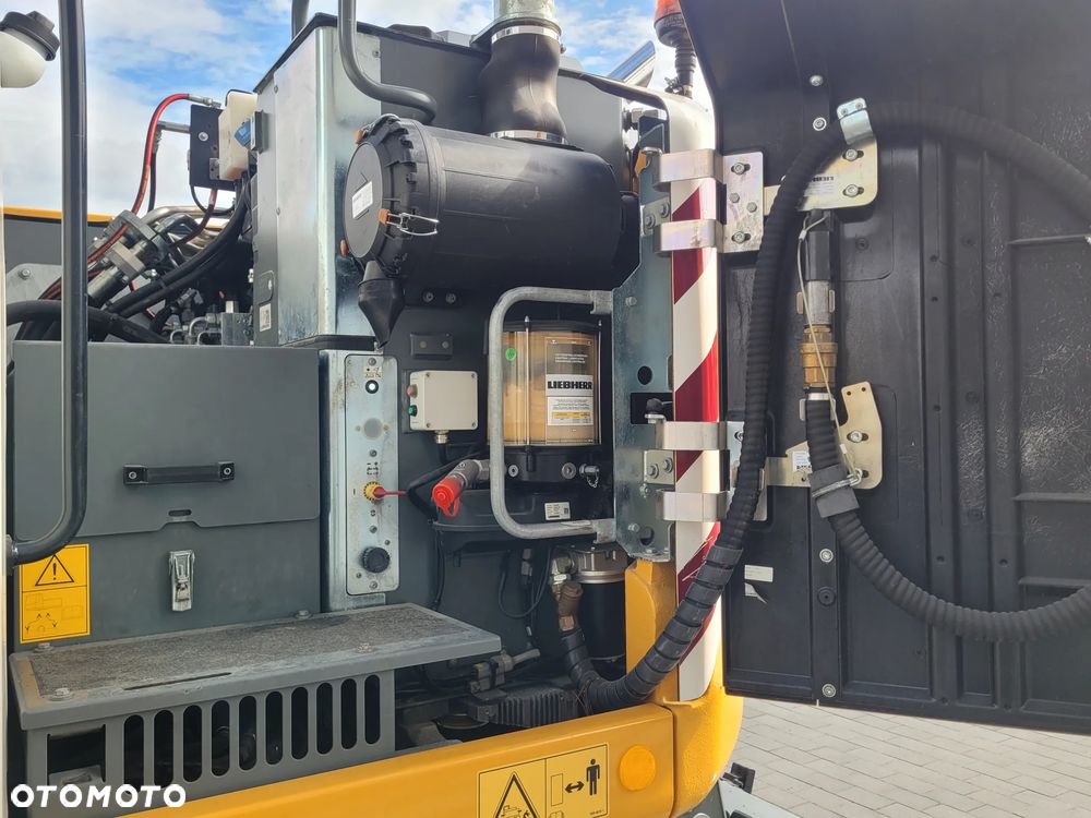 Liebherr A914 compact / 2022rok / ROTOTILT / STAN IDEALNY / - 21