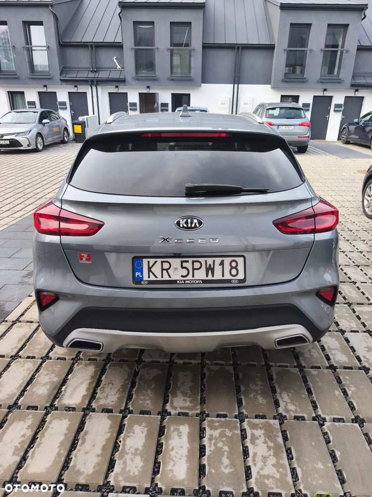Kia XCeed 1.4 T-GDI L Business Line DCT - 4