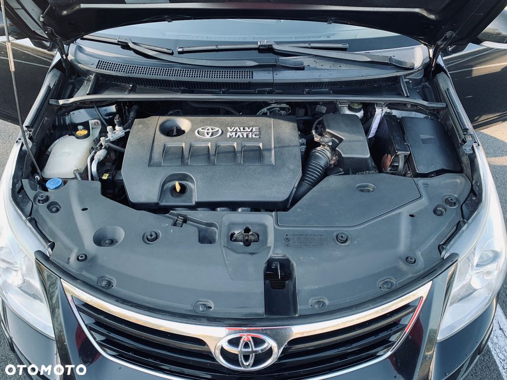 Toyota Avensis 1.8 Sol - 5