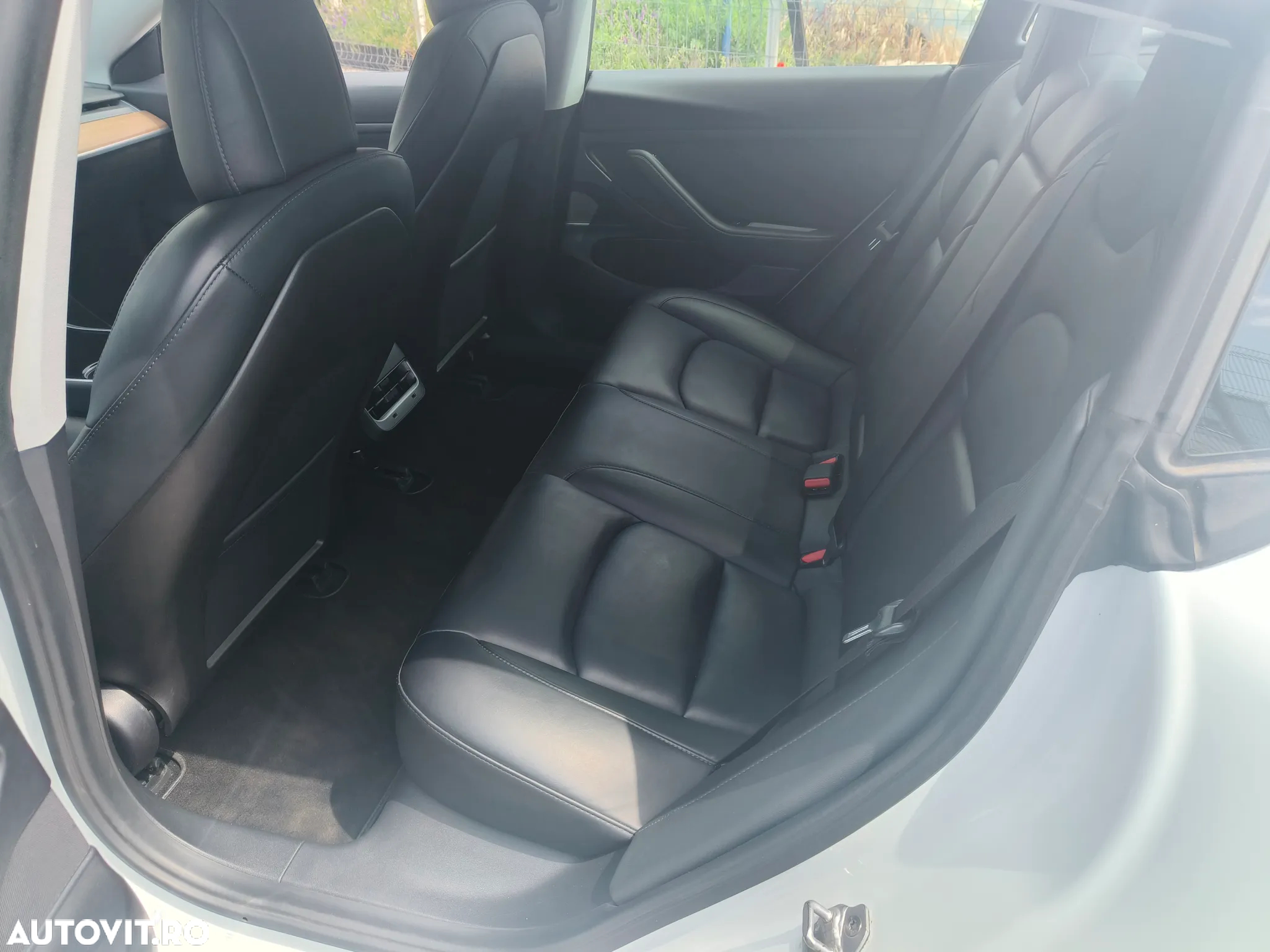 Tesla Model 3 Standard Reichweite Plus Hinterradantrieb - 9