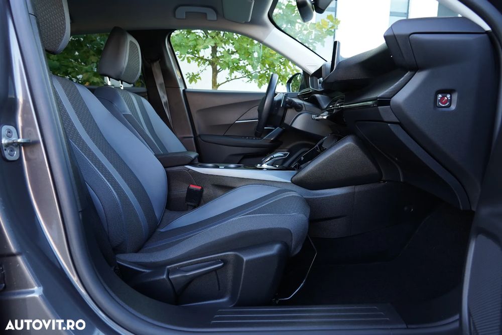 Peugeot 2008 PureTech 130 EAT8 Allure - 11