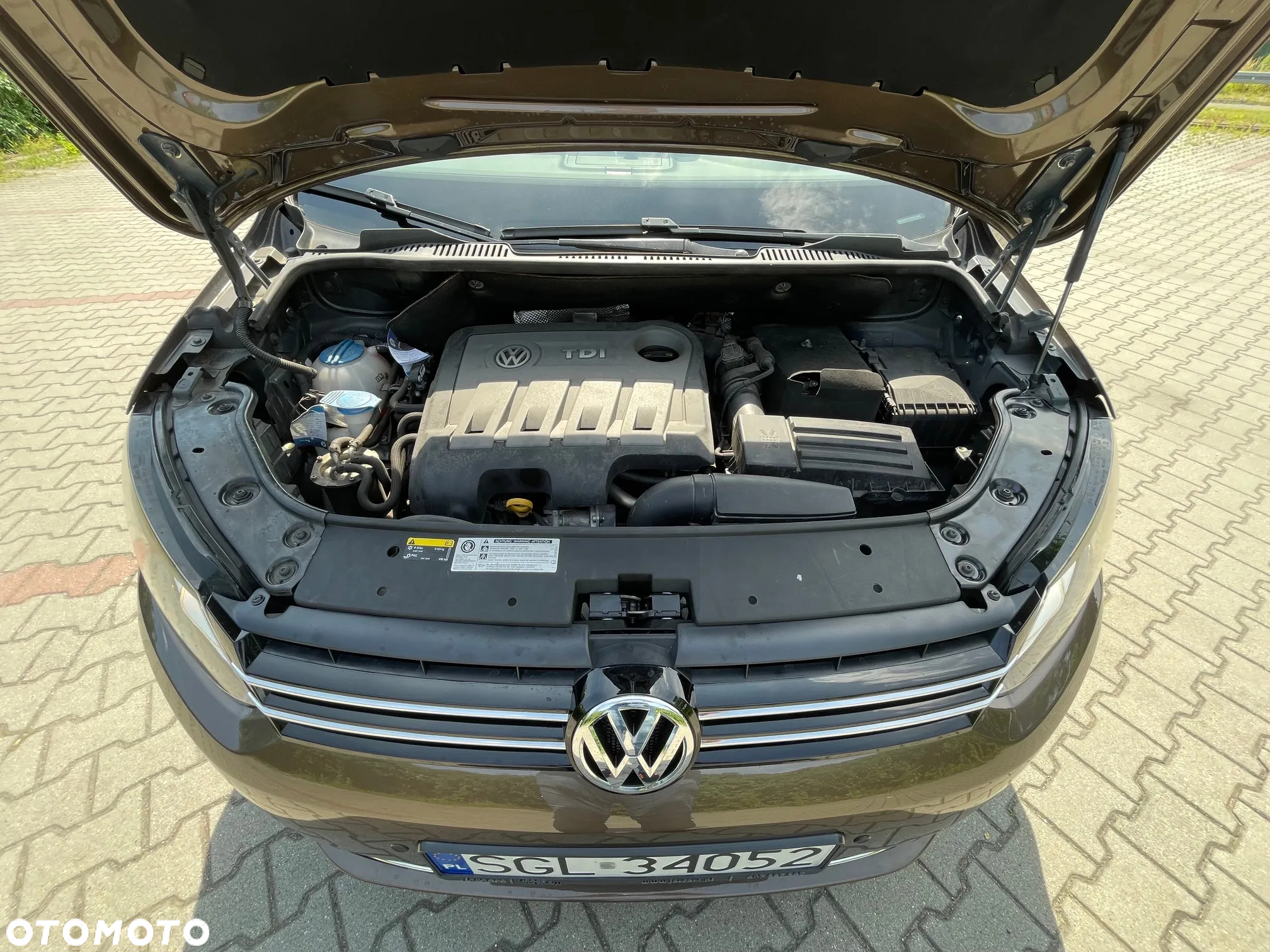 Volkswagen Touran 1.6 TDI DPF BlueMotion Technology DSG Trendline - 18