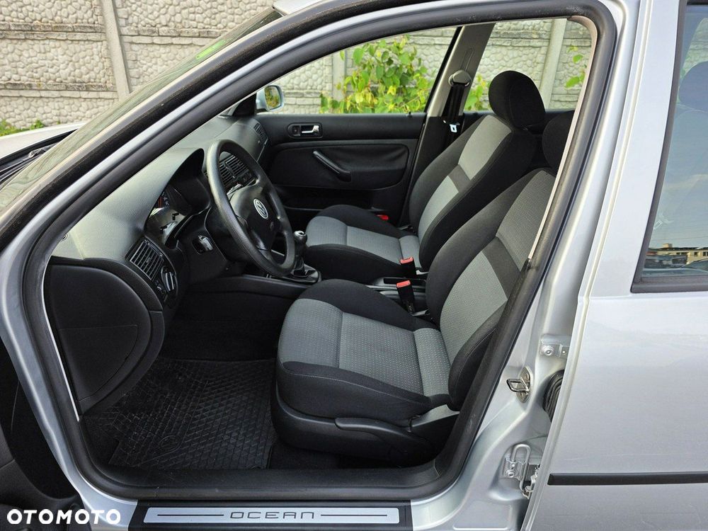 Volkswagen Golf Variant 1.6 - 9