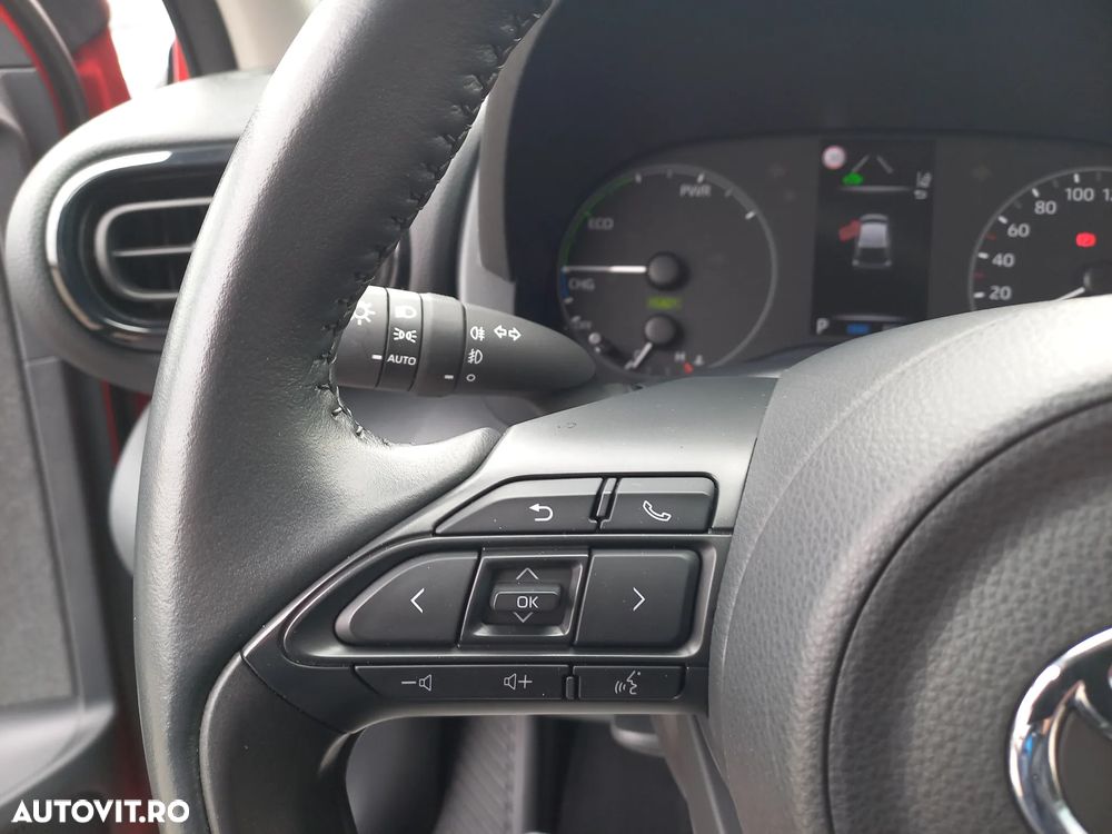 Toyota Yaris 1.5 VVT-i HSD Dynamic - 18