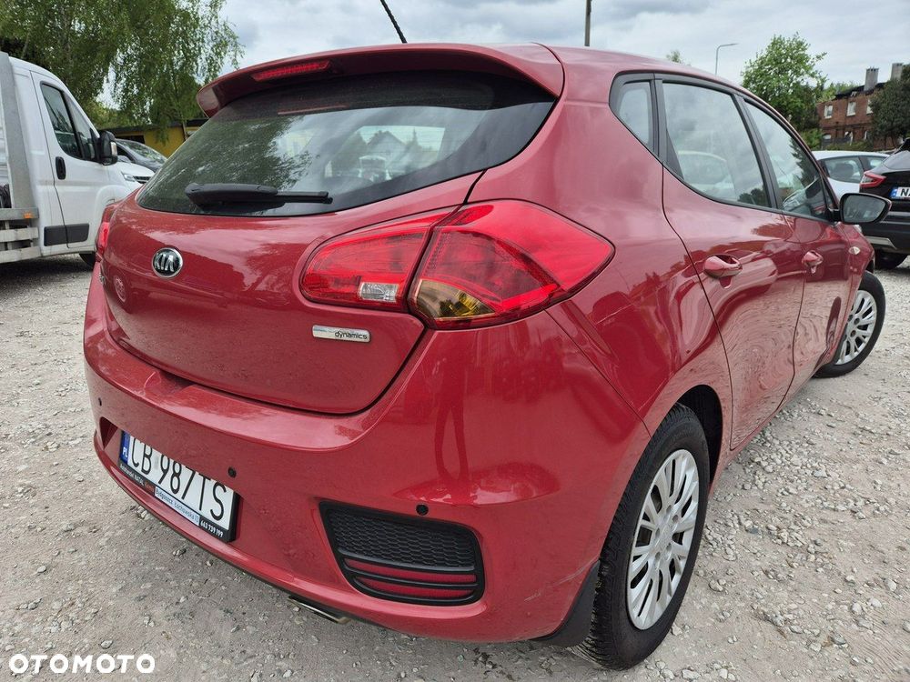 Kia Ceed - 4