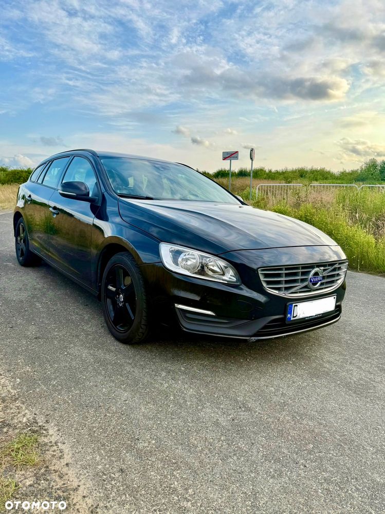 Volvo V60 D2 Kinetic - 1