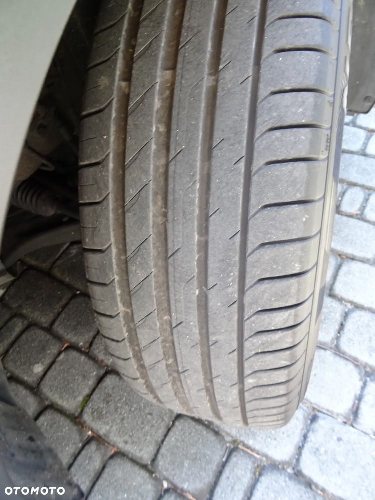 Hyundai Tucson 1.6 GDI BlueDrive Comfort 2WD - 19