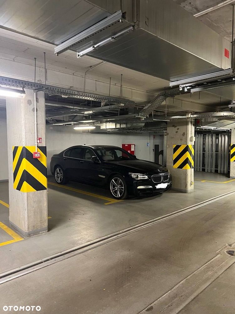 BMW Seria 7 740d xDrive - 5