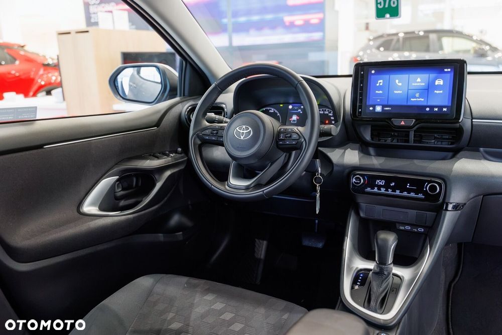 Toyota Yaris - 30