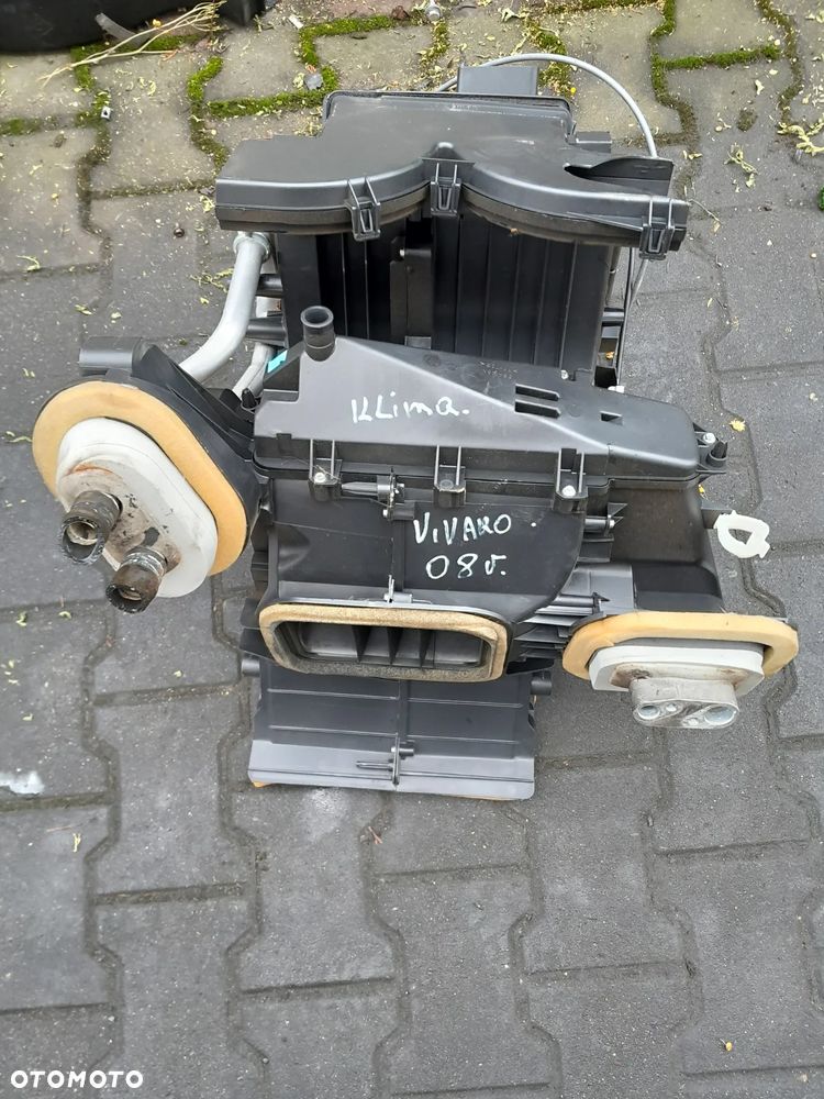 Obudowa nagrzewnic Opel Vivaro 08r - 1