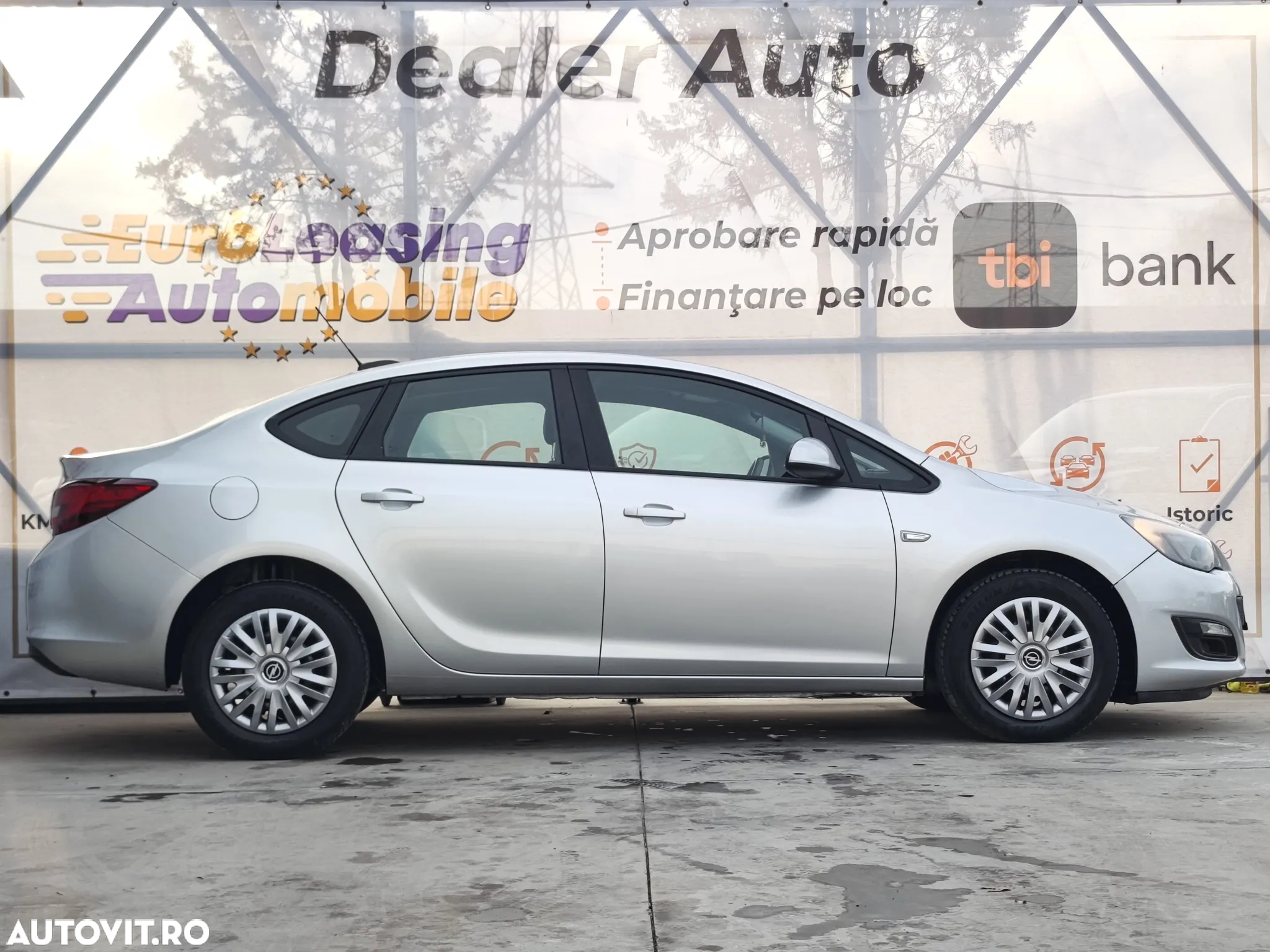 Opel Astra 1.6 TWINPORT ECOTEC Active Aut. - 4