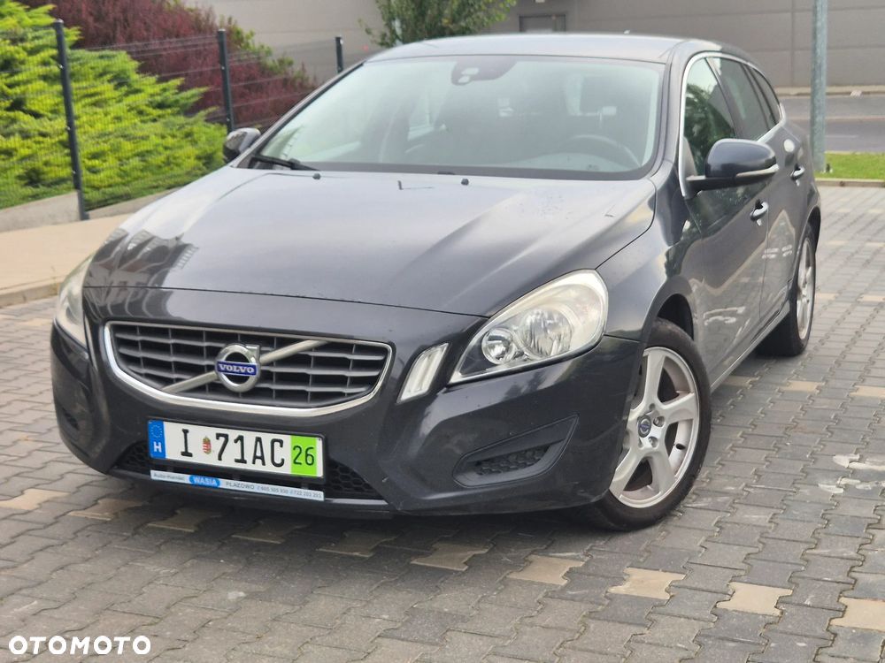 Volvo V60 D3 Geartronic - 1