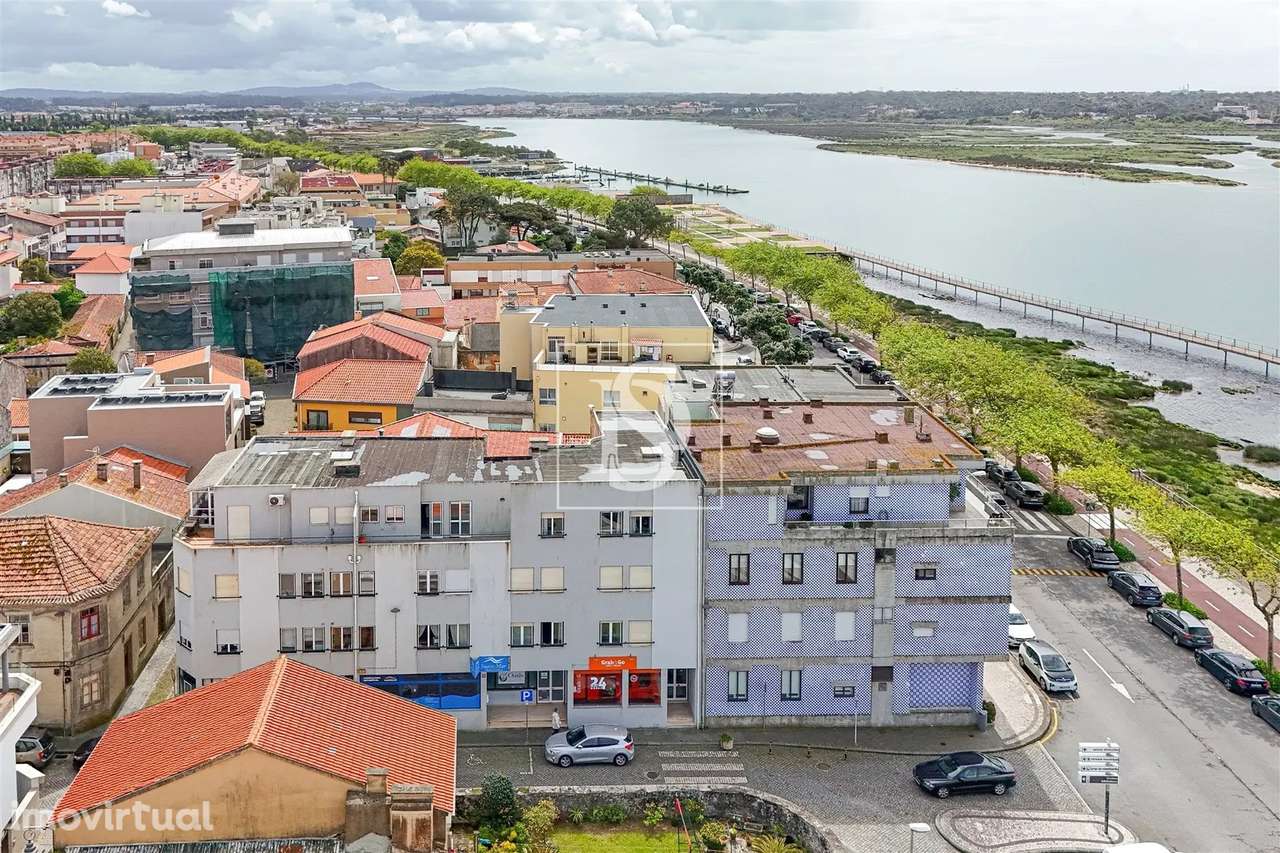 Apartamento T2 no Centro de Esposende com Vista Mar - Grande imagem: 3/22