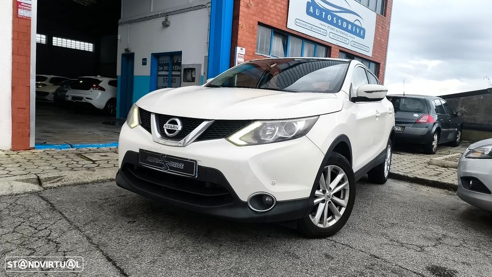 Nissan Qashqai 1.5 dCi Tekna - 4