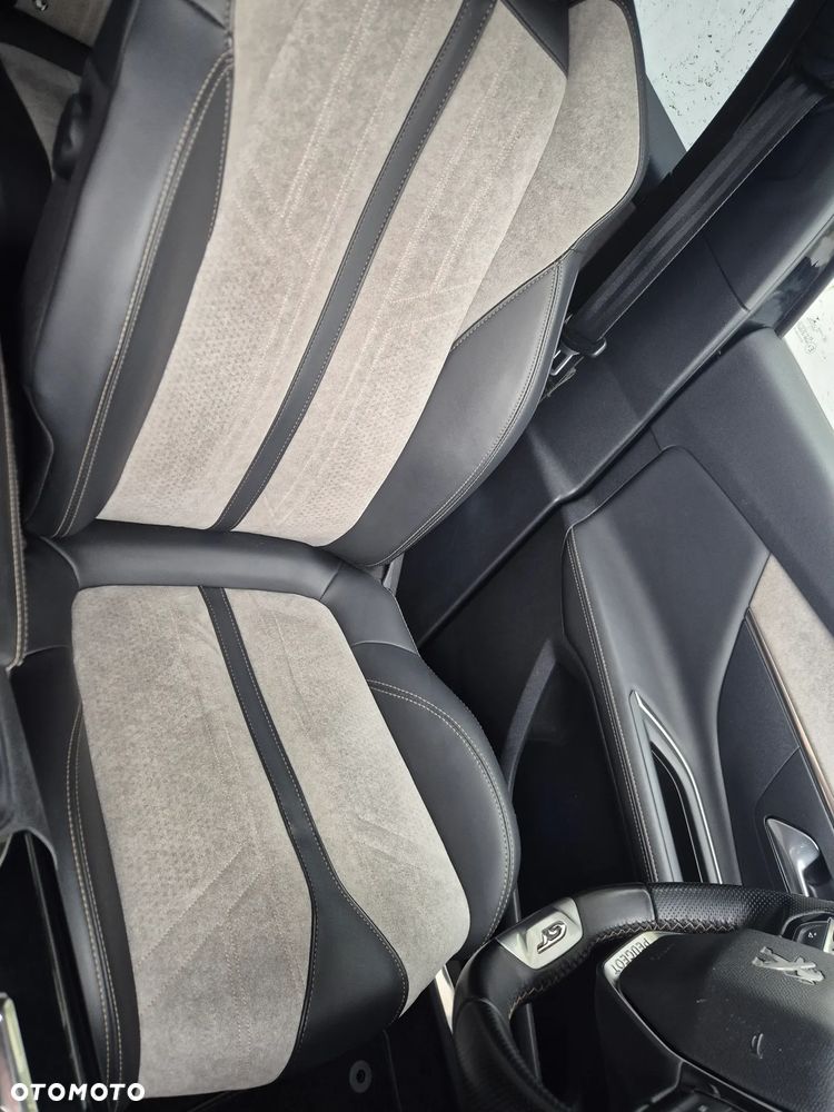 Peugeot 3008 225 e-EAT8 GT Pack - 12