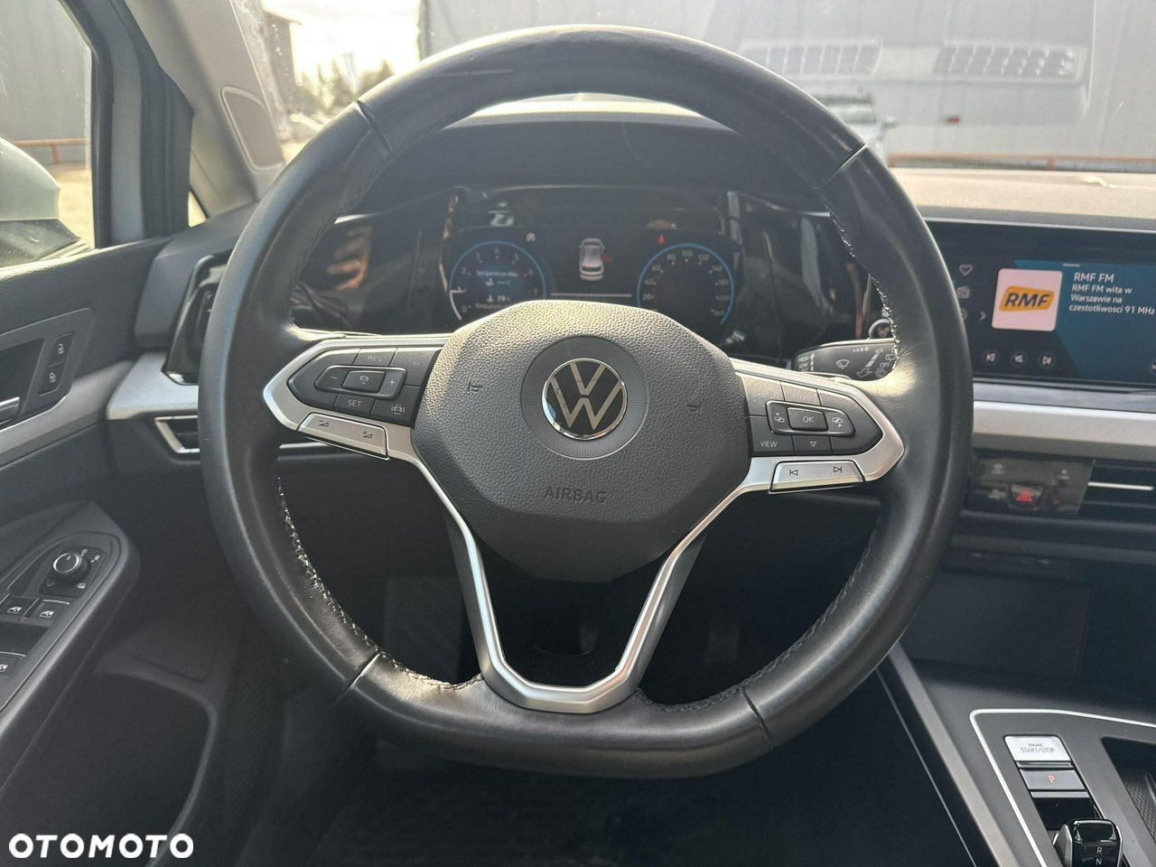 Volkswagen Golf VIII 1.5 eTSI EVO Life DSG - 25