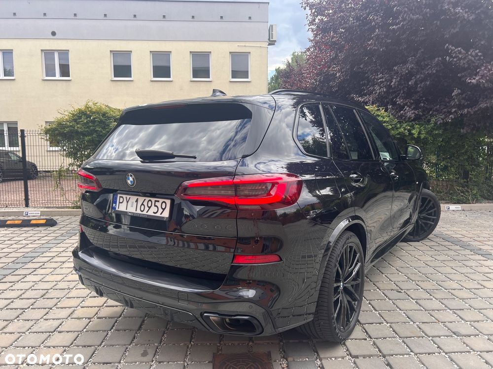 BMW X5 M M50i - 5