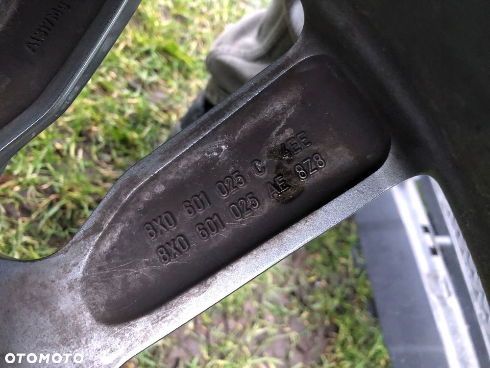 ALUMINIOWE FELGI KOLA AUDI A1 5X112 8X0601025C - 10